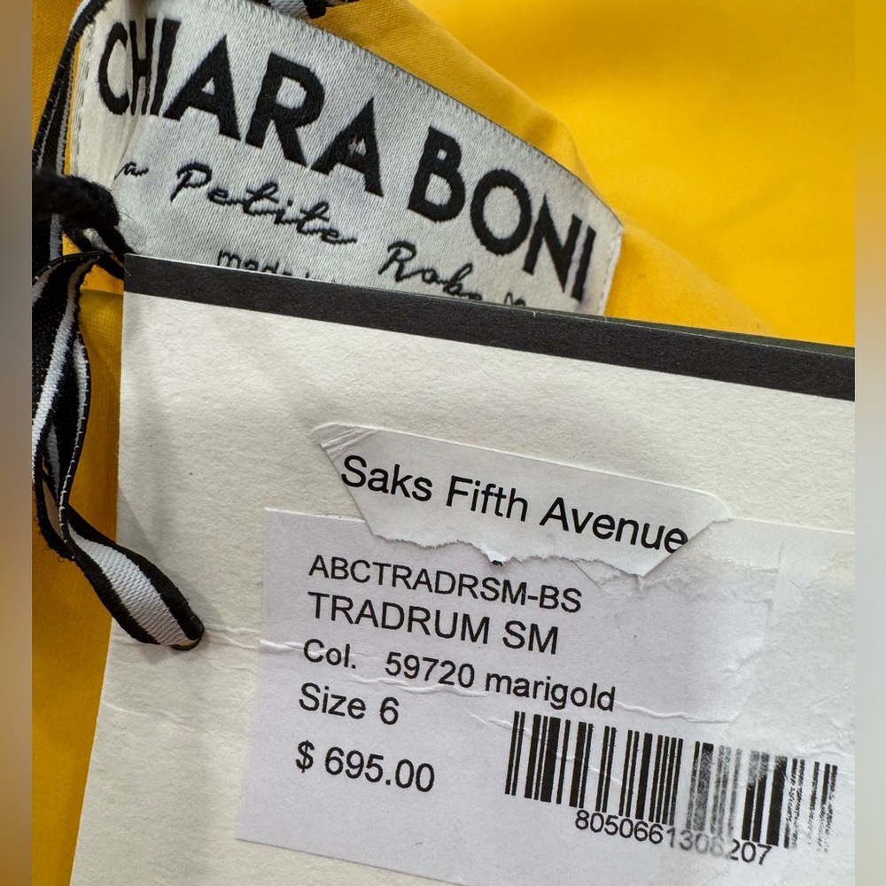 Chiara Boni La Petite Robe
Tradrum Gathered Sheath Dress in Yellow - Picture 10 of 11